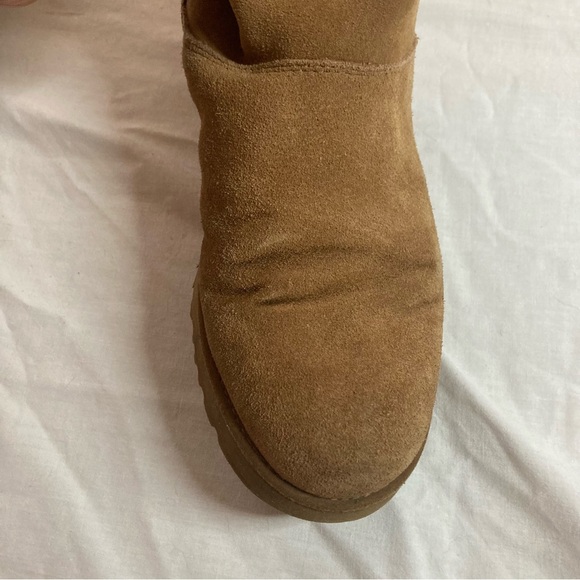 Ugg Classic Mini Boot Size 8 Tan Sheepskin - Picture 7 of 13